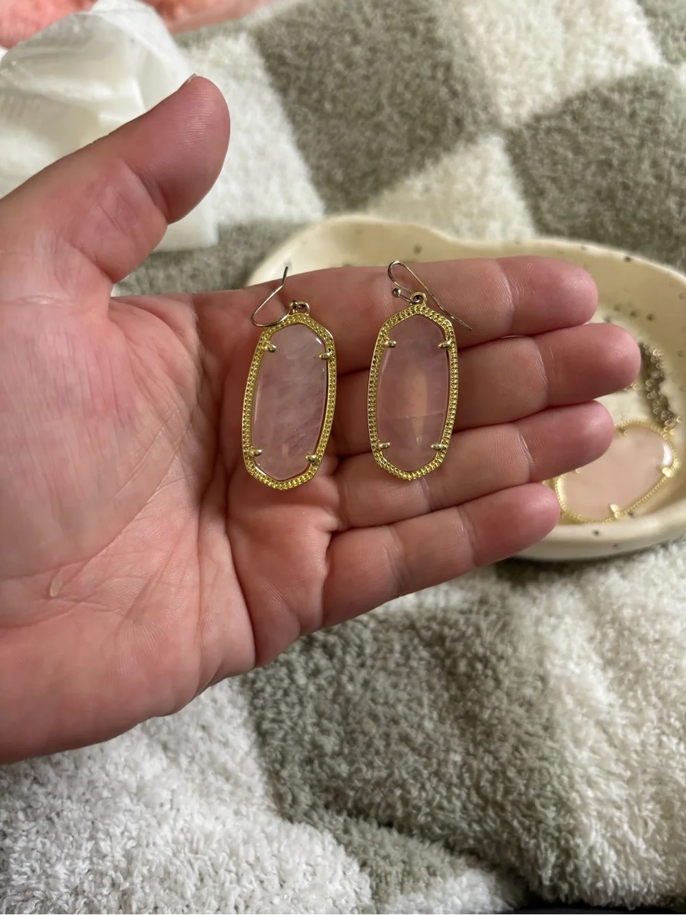 Kendra Scott Gold-Tone Rose Quartz Pink Pendant Necklace and Tassel Earrings Set
